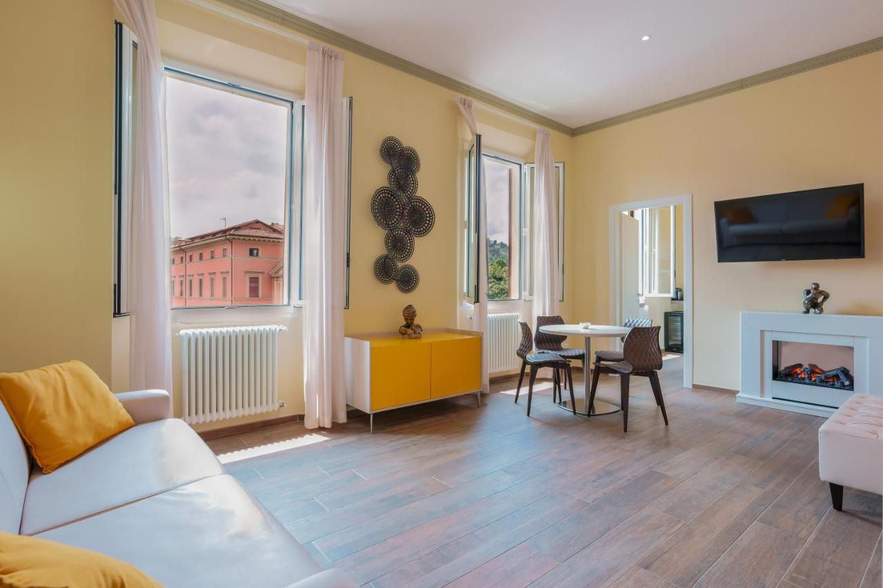 Bed and Breakfast Attico Di Via D'Azeglio Болонья Екстер'єр фото